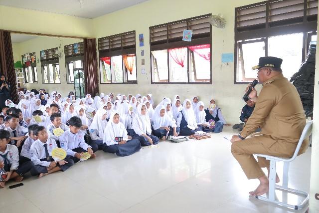 B2SA Go to School, Pj Gubernur Sambangi SMPN 1 Puding Besar