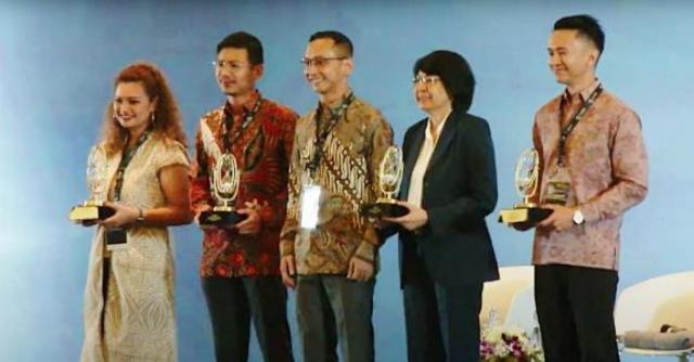 Caption foto: Diskusi tentang “Indonesia Net Zero Summit 2022: Decarbonization at All Cost” yang diadakan pada Jumat, 11 November 2022 lalu di Bali.