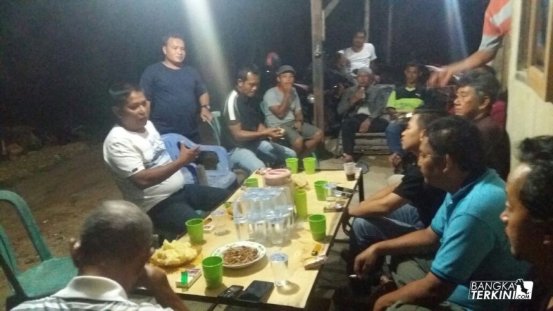 Ahmad Subari Ketua DPC Gerindra Pangkalpinang saat Silaturahmi ke PAC Bukit Intan