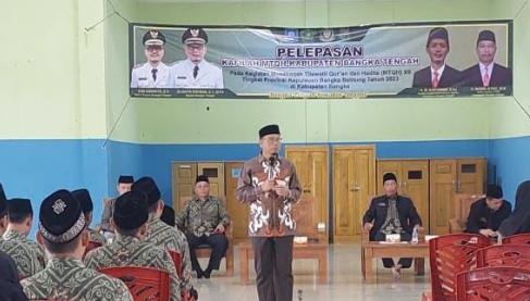 Lepas Kafilah Bangka Tengah Ikuti MTQH XII Babel, Ini Harapan Bupati Algafry