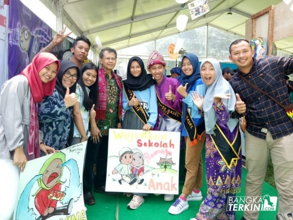Forum Anak Daerah (FAD) Bangka Selatan raih juara 2 terbaik Performance Program pada Festival Inovasi dan Kreativitas Forum Anak Nasional (FIKFAN) 2018.