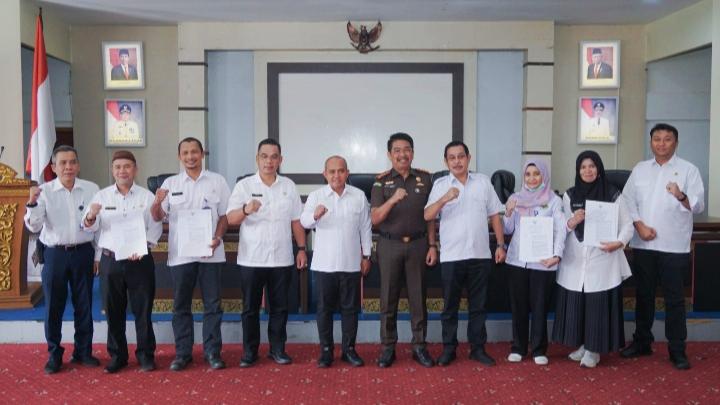 Pemerintah Kota Pangkalpinang bersama Kejaksaan Negeri (Kejari) mengelar Forum Group Diskusi (FGD) tentang Pengawalan dan Pengamanan Kegiatan Strategis Pemkot Pangkalpinang di Ruang OR Kantor Wali Kota, Pangkalpinang, Rabu (22/2/2023).