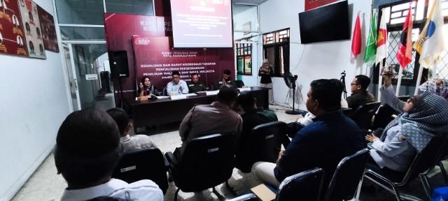 KPU kota Pangkalpinang gelar Sosialisasi dan Rapat Koordinasi Tahapan Pencalonan Perseorangan Pemilihan Walikota dan Wakil Walikota Pangkalpinang Ulang Tahun 2025, bertempat di Kantor KPU Kota Pangkalpinang Rabu (26/02/2025).