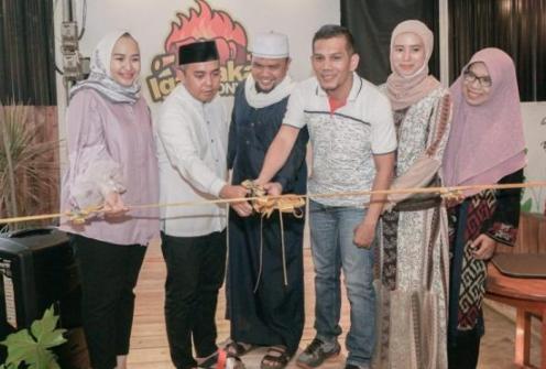 Molen Doakan Iga Bakar D’Bronk Diminati Masyarakat