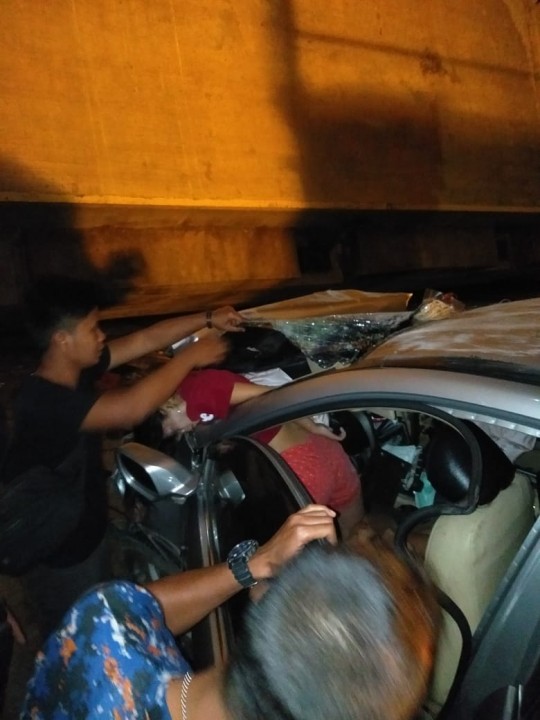 Telah terjadi Kecelakaan laka tunggal di Jembatan Emas, Air Anyir Kabupaten Bangka, dengan 2 korban meninggal dunia dan 2 korban dalam perawatan intensif, Sabtu (22/09/2018).