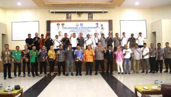 BELITUNG TIMUR, BANGKA BELITUNG TERKINI - Ketua Umum Pemerhati Jurnalis Siber (PJS) Mahmud Marhaba melantik,