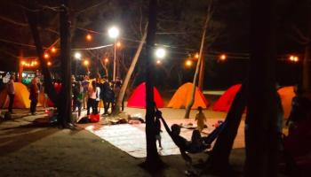 Perlengkapan CAMPING YANG HARUS DIBAWA 1. TENDA, FRAME DAN PASAK Jangan lupa,