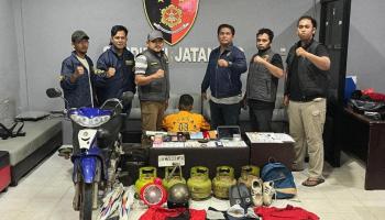 Peristiwa tersebut berlangsung di Jalan Suka Damai, Desa Pedindang, Kecamatan,