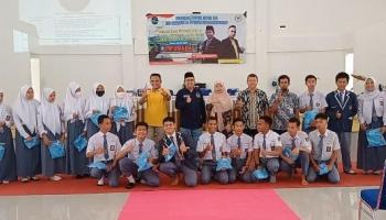 PANGKALPINANG - Senator DPD RI Perwakilan Babel, Ust. Zuhri Berikan,