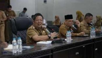 BANGKA TENGAH, BANGKATERKINI – Wakil Bupati Bangka Tengah, Efrianda, hadiri kegiatan rapat koordinasi rutin Coffee,