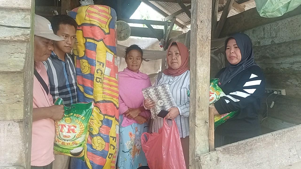 Terus Jalankan Program 'Berkah Sekali', Radmida Kunjungi Warga di Kelurahan Bacang