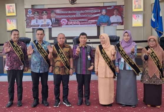 Wako Molen Dikukuhkan Jadi Bapak Asuh Anak Stunting Kota Pangkalpinang