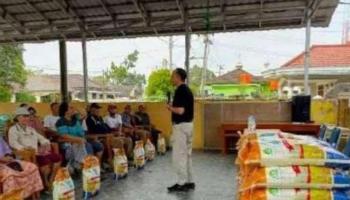 BANGKA TENGAH, BANGKATERKINI - Progam bantuan Beras Kesejahteraan Daerah (Rastrada) tahun 2025 dihapuskan oleh Tim Anggaran Pemerintah Daerah (TAPD) Bangka,