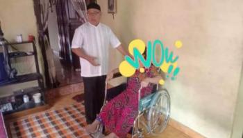 PANGKALPINANG, BANGKA TERKINI - Dewan Babel Serahkan Kursi Roda kepada,