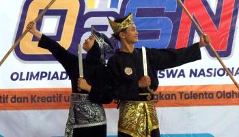 NAMANG, BANGKA TENGAH – SMAN 1 Namang, Kabupaten Bangka Tengah, menorehkan prestasi membanggakan dengan meloloskan,